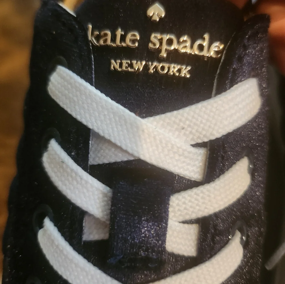 Kate Spade Navy & White Velvet Quilted Lace Up Sneakers Size 10 NEW
